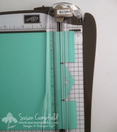 Scallop Tag Topper Tutorial07-imp