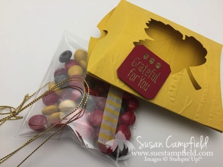 A Little Something Leaflets Square Pillow Box6-imp